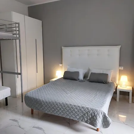 Family House 1 Min Dal Mare - Il Lupo Affitta Cattolica