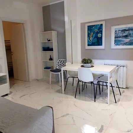 Modern Ground Floor 5min Walk To With Ac - Il Lupo Affitta Διαμέρισμα