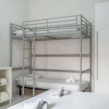 Modern Ground Floor 5min Walk To With Ac - Il Lupo Affitta