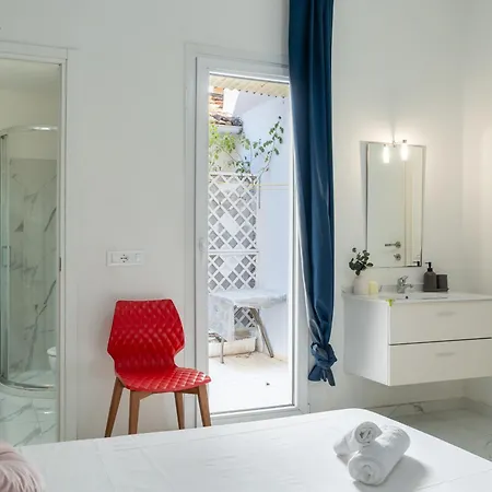 Modern Ground Floor 5min Walk To With Ac - Il Lupo Affitta Apartment *