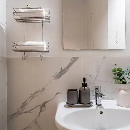 Modern Ground Floor 5min Walk To With Ac - Il Lupo Affitta Apartment Cattolica