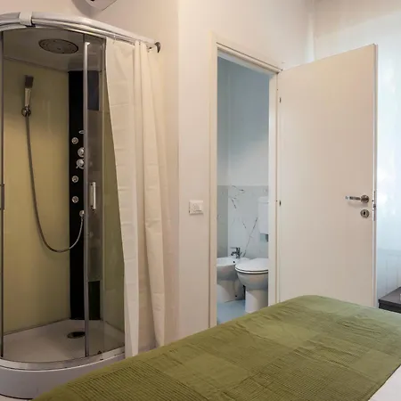 Apartment Modern Ground Floor 5min Walk To With Ac - Il Lupo Affitta Cattolica