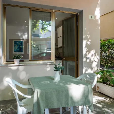 Modern Ground Floor 5min Walk To With Ac - Il Lupo Affitta Apartment Cattolica