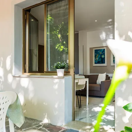 Modern Ground Floor 5min Walk To With Ac - Il Lupo Affitta Apartment *